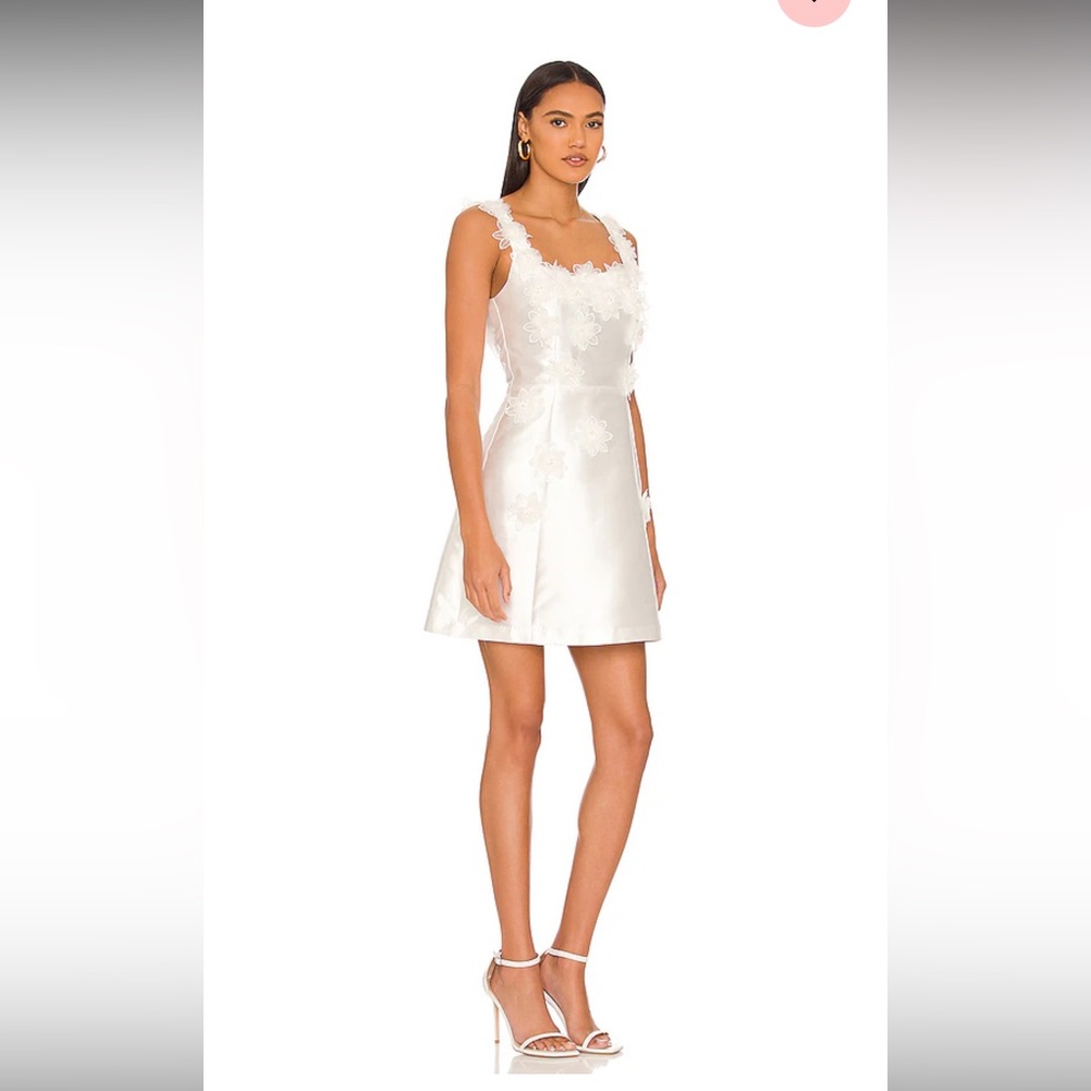 Elliatt Elder Dress in White